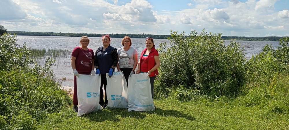 Продолжилась Всероссийская акция по очистке от мусора берегов водных объектов.